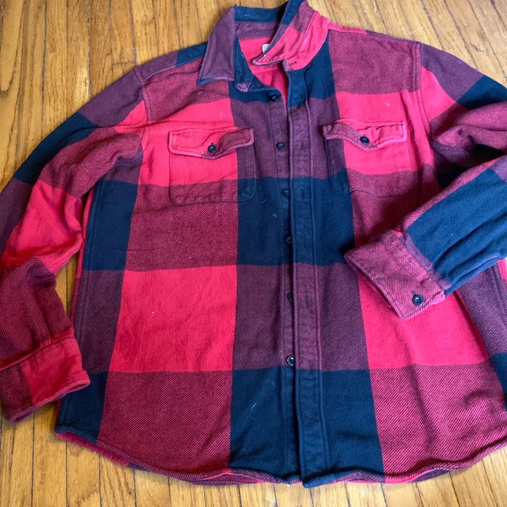 AMERICAN EAGLE. Men’s flannel.